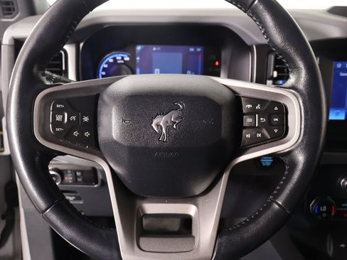 Certified 2023 Ford Bronco Black Diamond AWD/4WD image 3