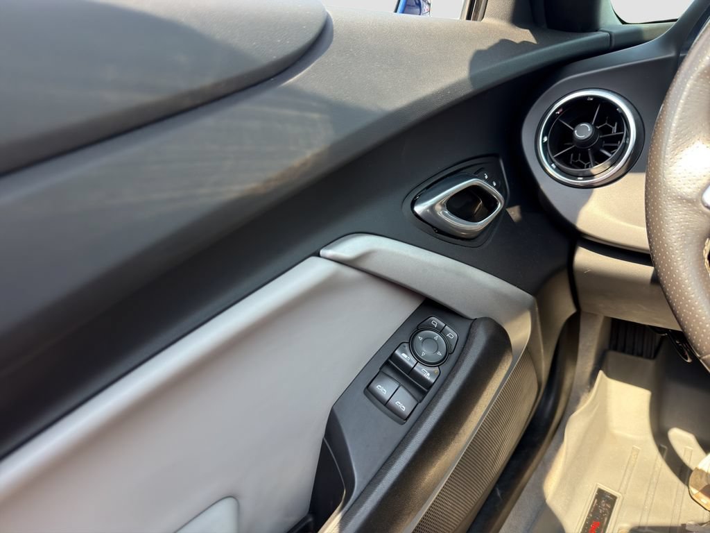Used 2023 Chevrolet Camaro SS RWD image 12