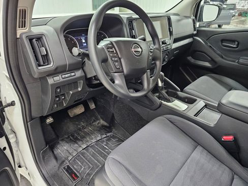 Used 2025 Nissan Frontier S AWD/4WD image 26