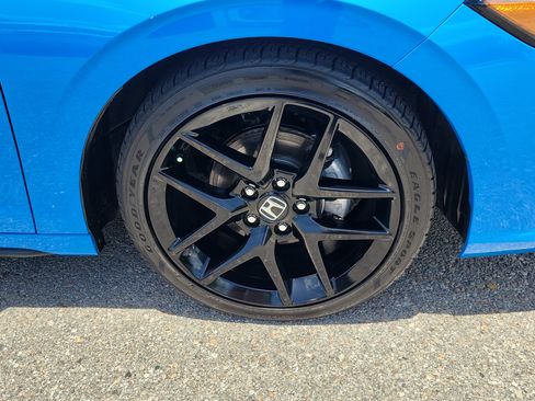 Used 2024 Honda Civic Sport image 8