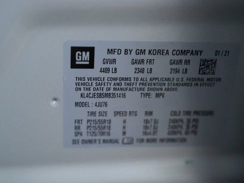 Used 2021 Buick Encore Preferred w/ Safety Package II AWD/4WD image 33