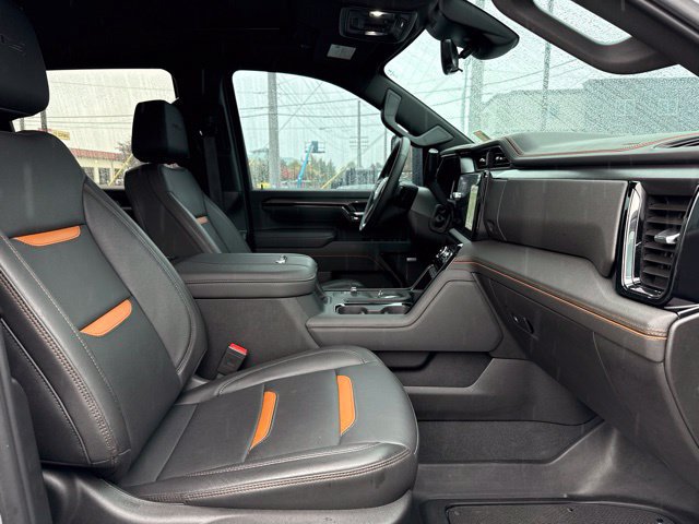 Used 2025 GMC Sierra 3500 AT4 w/ AT4 Premium Plus Package AWD/4WD image 11