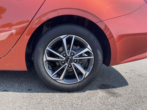 Used 2023 Kia Forte LXS w/ LXS Technology Package FWD image 23