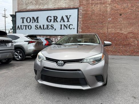 Used 2015 Toyota Corolla LE FWD image 1
