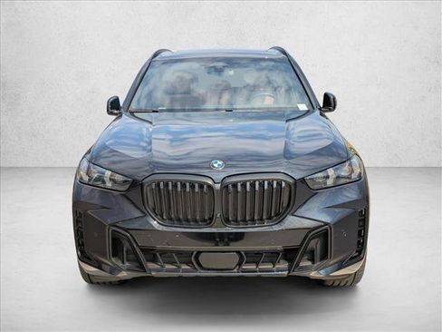 Used 2024 BMW X5 xDrive40i w/ M Sport Package AWD/4WD image 2