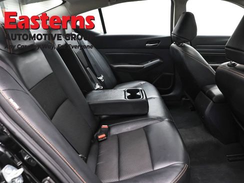 Used 2022 Nissan Altima 2.0 SR FWD image 23