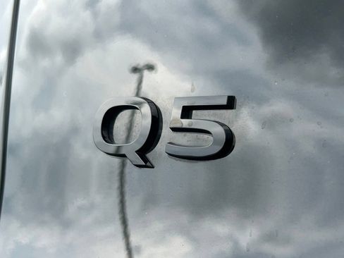 Used 2025 Audi Q5 Premium Plus AWD/4WD image 43