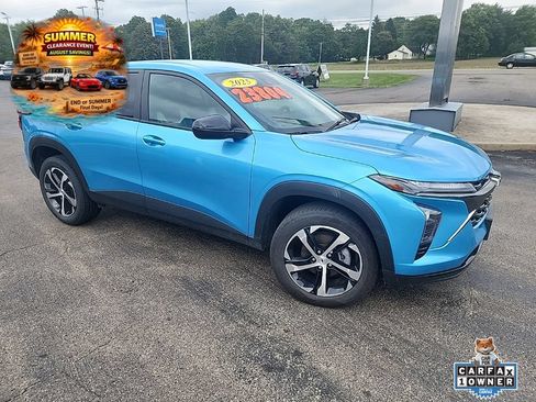 Used 2025 Chevrolet Trax RS w/ Driver Confidence Package FWD image 1