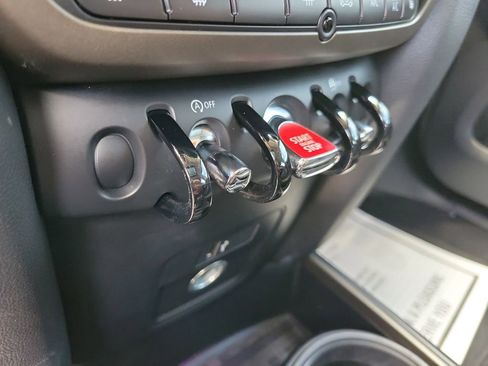 Used 2019 MINI Cooper Countryman FWD image 32