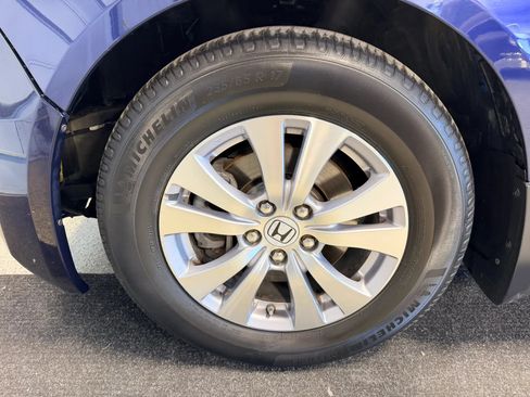 Used 2016 Honda Odyssey SE image 16