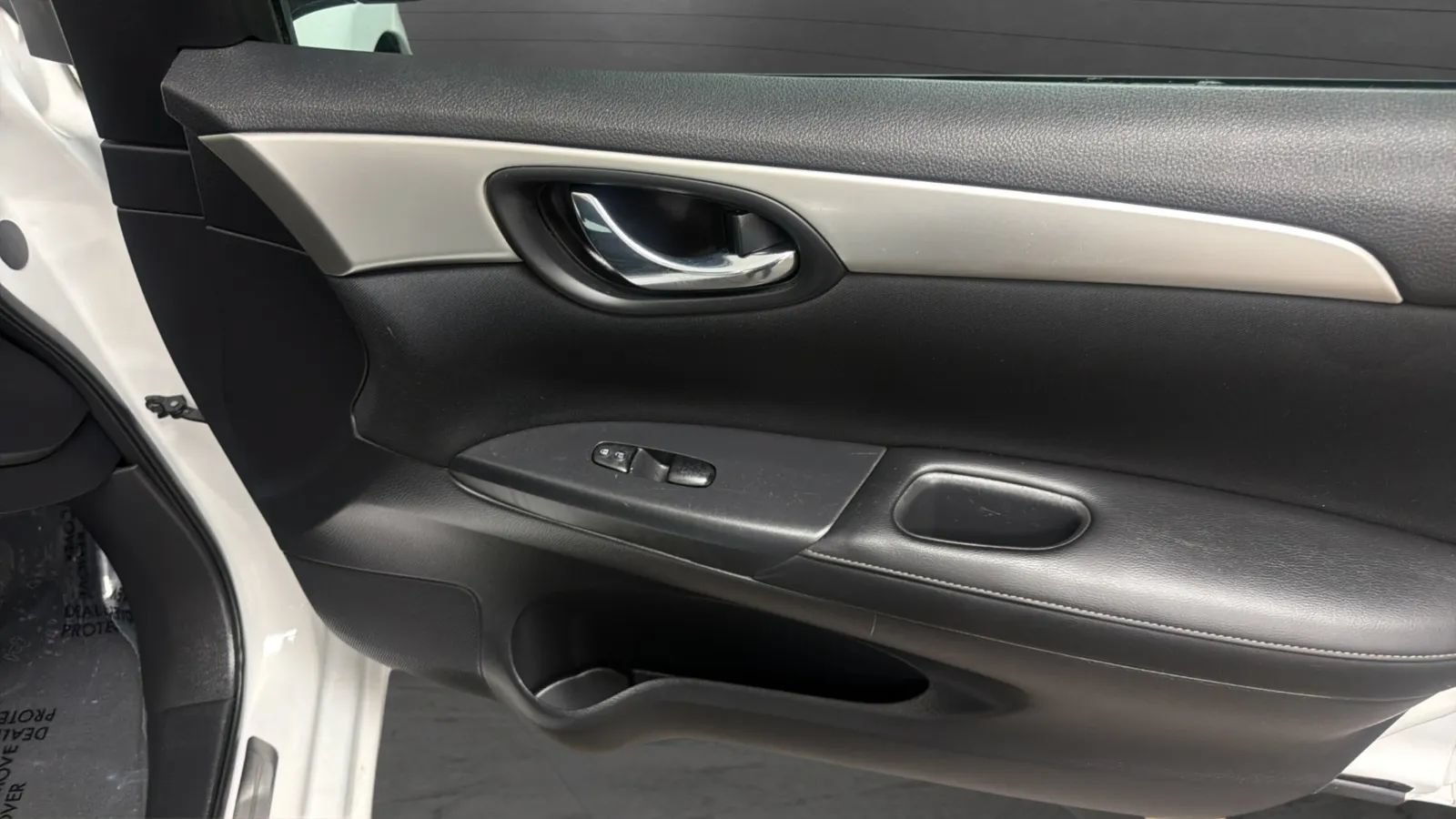 Used 2017 Nissan Sentra S FWD image 16