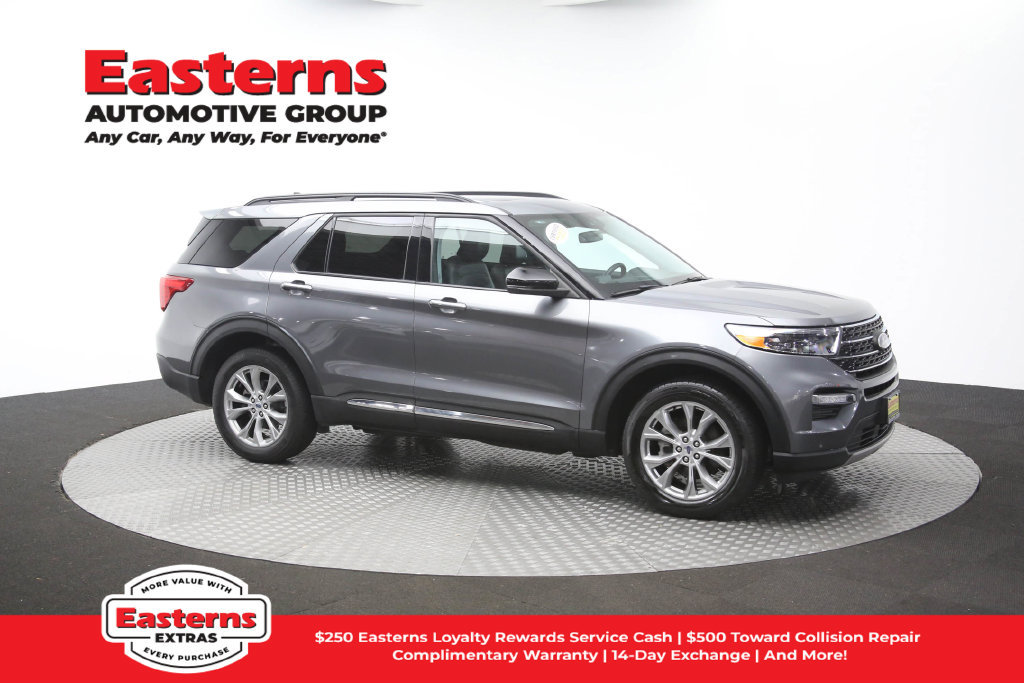Used 2024 Ford Explorer XLT w/ Equipment Group 202A AWD/4WD image 51