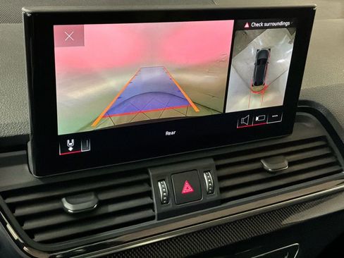 Used 2023 Audi SQ5 Premium Plus w/ Premium Plus Package image 3