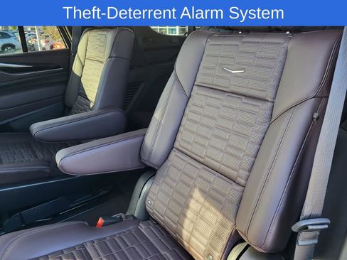 Used 2024 Cadillac Escalade Premium Luxury Platinum w/ LPO, Floor Liner Package image 18