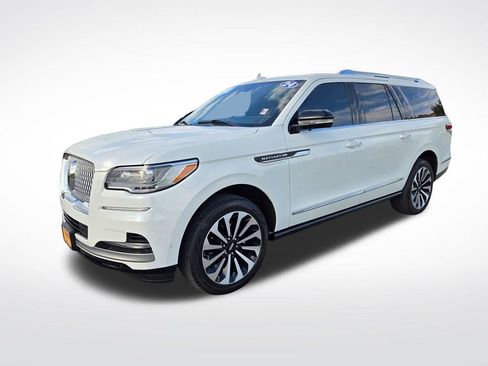 Used 2024 Lincoln Navigator L Reserve AWD/4WD image 6