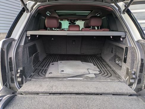 Used 2024 Land Rover Range Rover SE image 28