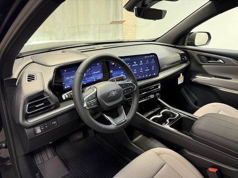 New 2026 Chevrolet Traverse LT w/ Midnight/Sport Edition image 25