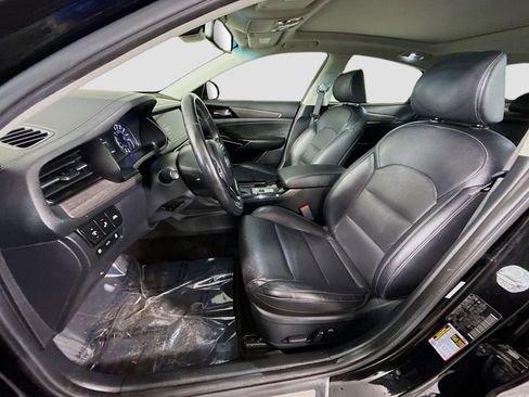 Used 2020 Kia Cadenza Technology FWD image 18