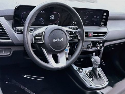 Used 2024 Kia Seltos LX AWD/4WD image 33