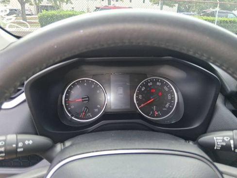 Used 2022 Toyota RAV4 XLE Premium AWD/4WD image 12