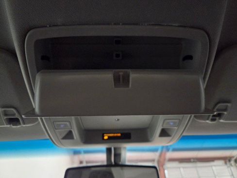 Used 2018 Chevrolet Silverado 1500 LT w/ LT Eassist Package image 60