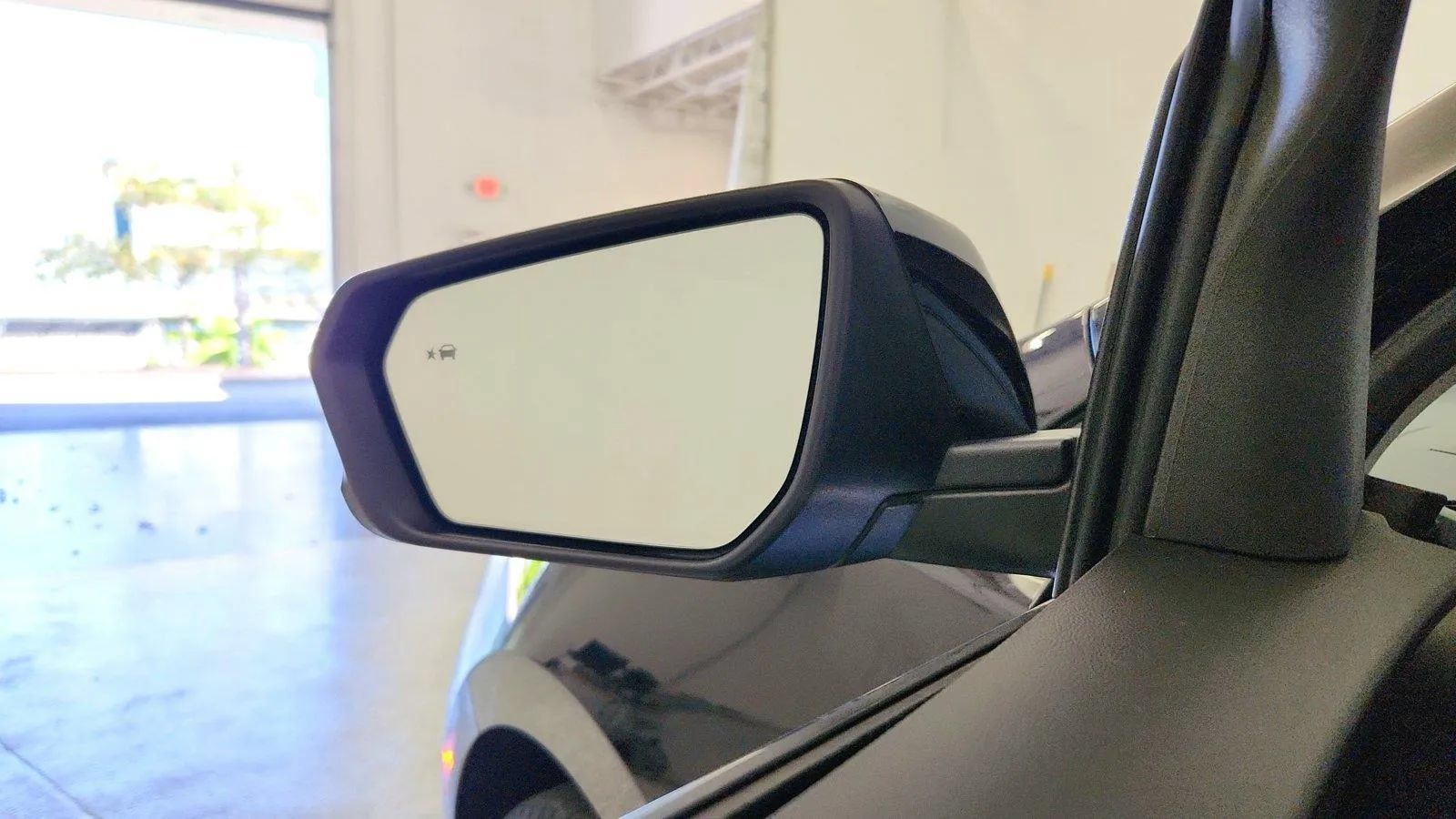 Used 2024 Chevrolet Equinox LT w/ LPO, Floor Liner Package FWD image 21