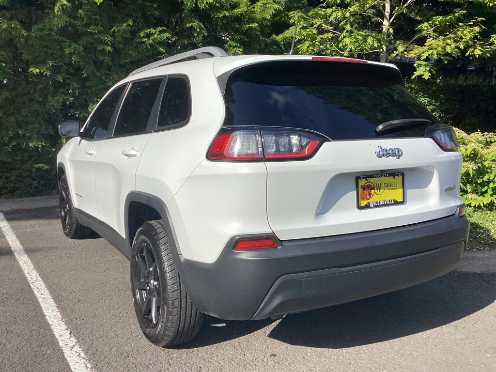 Used 2019 Jeep Cherokee Latitude Plus FWD image 9