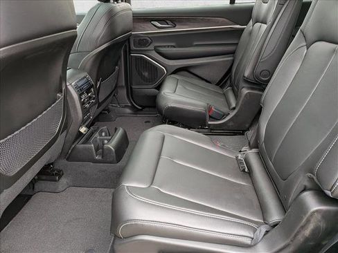 New 2026 Jeep Grand Cherokee L Limited w/ Limited Altitude Package AWD/4WD image 14