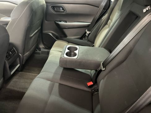 Used 2024 Nissan Rogue S AWD/4WD image 5