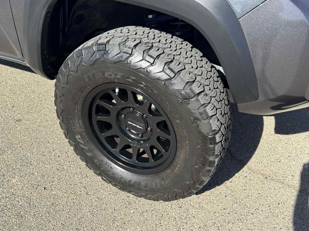 Used 2020 Toyota Tacoma TRD Off-Road w/ Technology Package AWD/4WD image 42