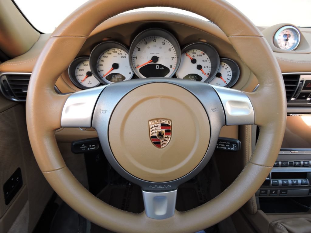 Used 2006 Porsche 911 Carrera 4S AWD/4WD image 38