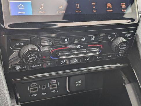 Used 2023 Jeep Grand Cherokee L Overland image 16