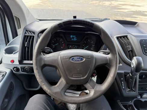 Used 2015 Ford Transit 150 XL RWD image 22