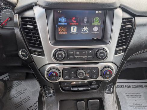 Used 2015 Chevrolet Suburban LT image 19