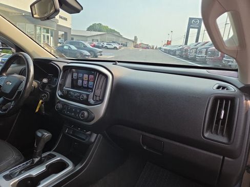 Used 2017 Chevrolet Colorado LT w/ LT Convenience Package AWD/4WD image 13