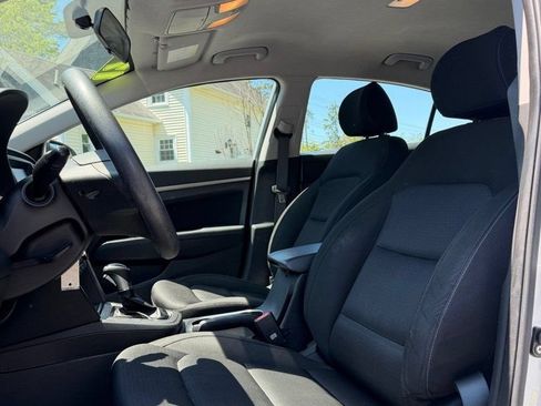 Used 2018 Hyundai Elantra SEL FWD image 10