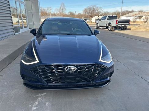 Used 2020 Hyundai Sonata Limited image 3