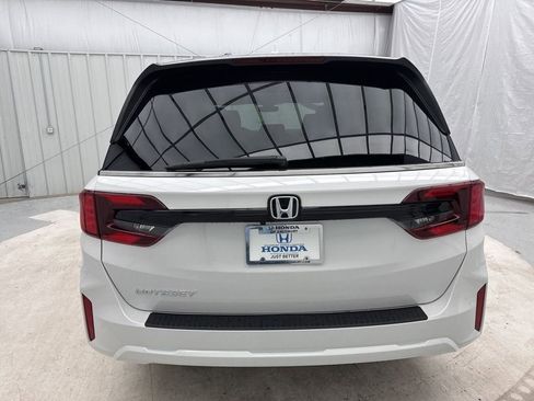 New 2026 Honda Odyssey EX-L image 7