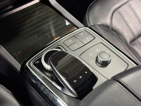 Used 2018 Mercedes-Benz GLS 450 4MATIC w/ Premium Package image 41