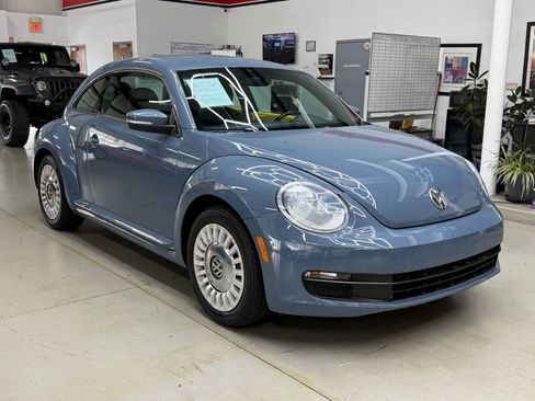Used 2014 Volkswagen Beetle 2.5 FWD image 1