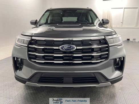 New 2026 Ford Explorer Active w/ Active Comfort Package AWD/4WD image 3