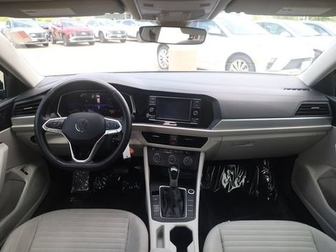 Used 2024 Volkswagen Jetta S FWD image 11