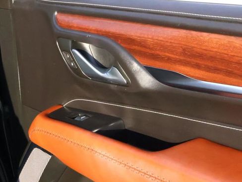 Used 2024 GMC Yukon Denali Ultimate image 20