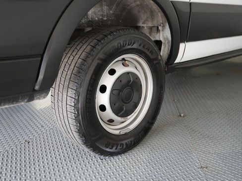 Used 2019 Ford Transit 250 130 Low Roof image 44