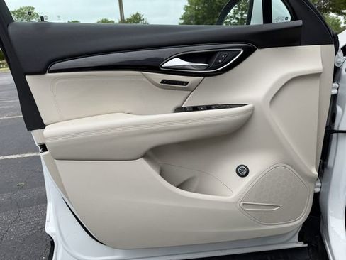 Used 2023 Buick Envision Essence FWD image 9