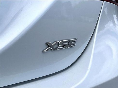 Used 2018 Toyota Camry XSE FWD image 29