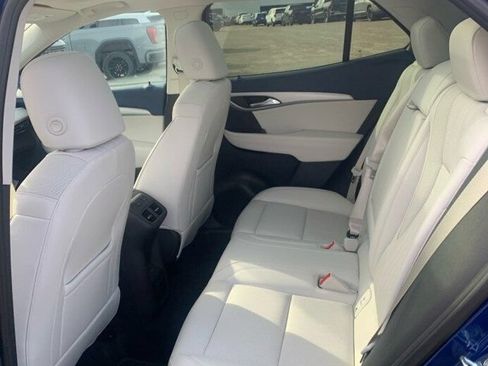Used 2024 Buick Envision Avenir AWD/4WD image 4