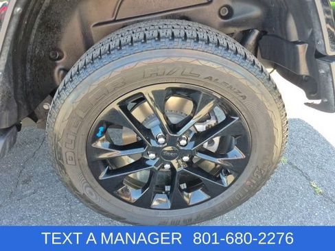 Used 2023 Jeep Wrangler Unlimited Sahara w/ Cold Weather Group AWD/4WD image 6