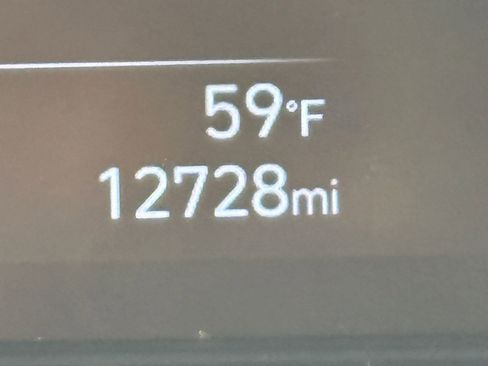 Used 2024 Hyundai Venue SE image 26