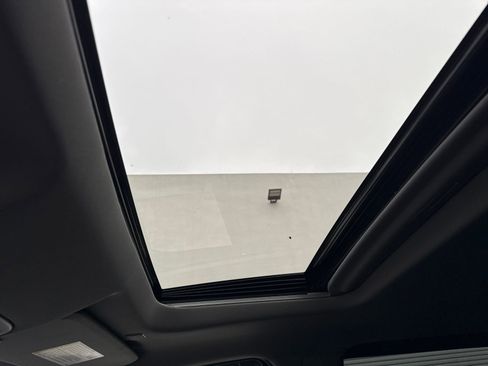 Used 2024 Chevrolet Silverado 1500 LT Trail Boss w/ Convenience Package II image 21